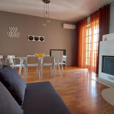 Ferienwohnung Le Strelizie Arnesano Exterior foto